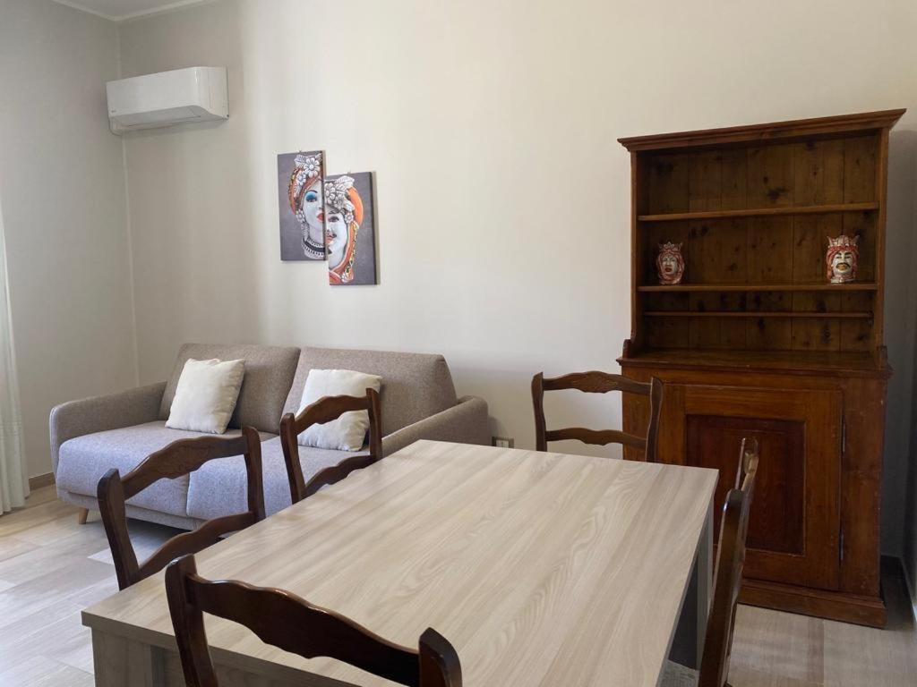 Casa Di Lucia Apartment Forza d'Agro Luaran gambar